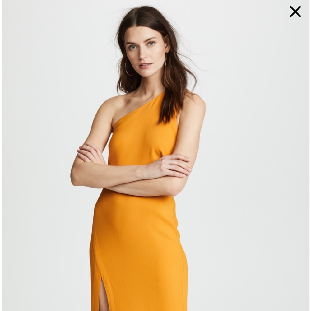 NWT Michelle Mason Back Strap Gown Sz 4-6 Saffron